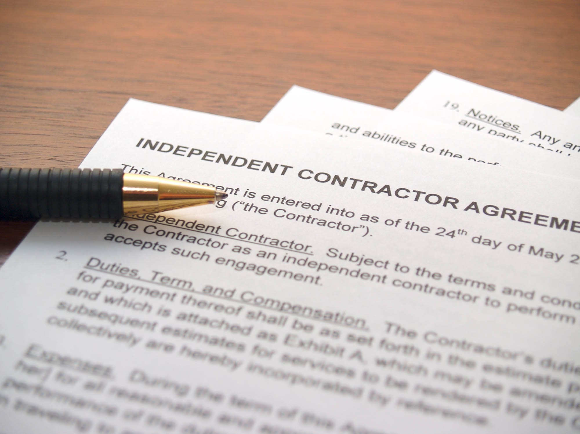 Employee or Independent Contractor? How To Spot the Difference in the EU