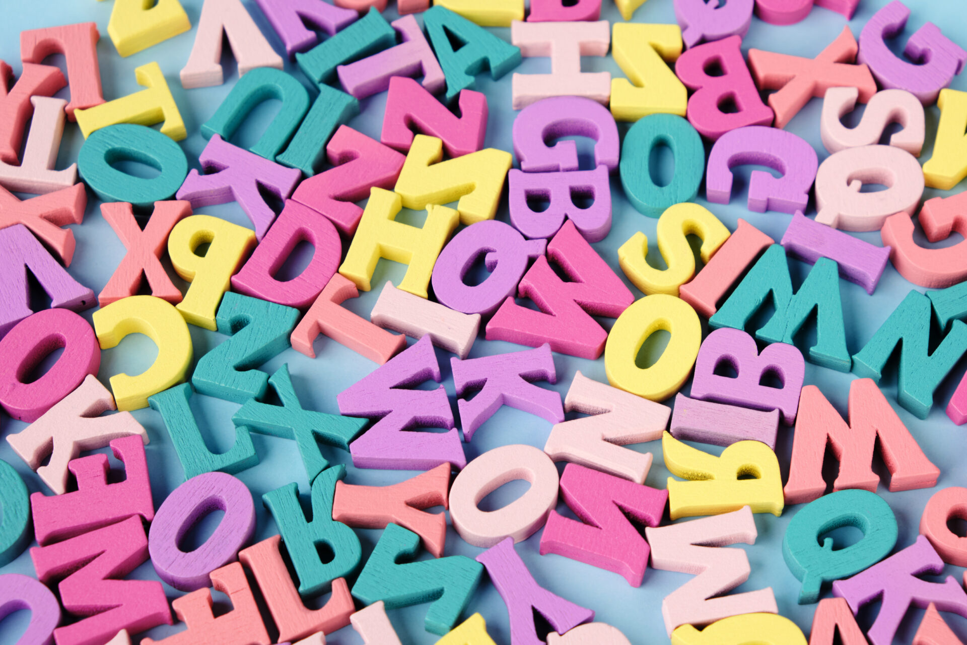 25 HR Words (and Acronyms!) You Need to Know