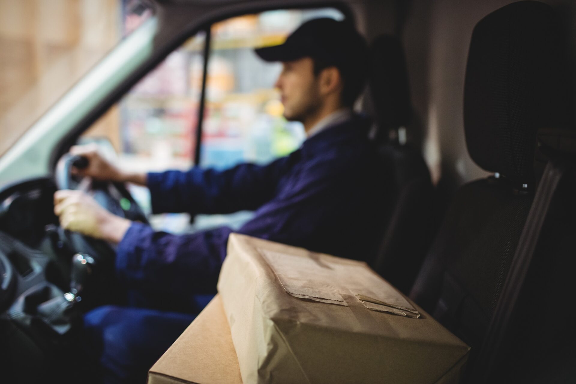 How to Write an Effective Delivery Driver Job Description
